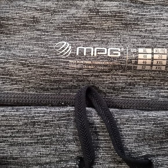 MPG Sport Prelude High Waisted Signature Capri - Micro Black Size XL - Picture 7 of 8